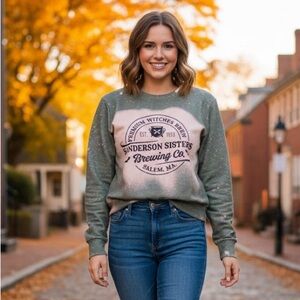 Women's Green Graphic Sweatshirt